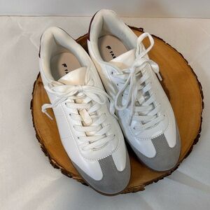 Fabletics The Laceup Sneaker II White Multi Color‎ Gray & Burgundy Women’s 9.5